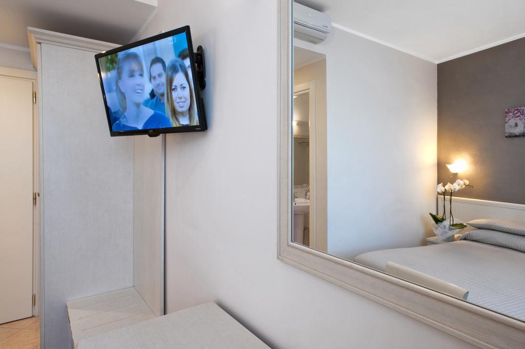 Hotel Cortese Санремо Номер фото