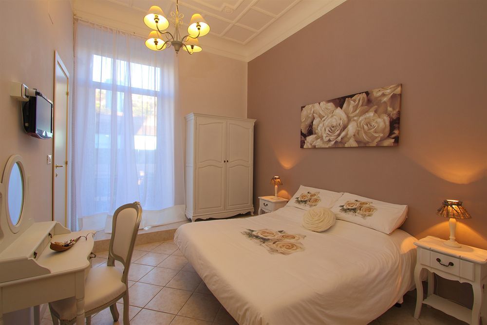 Hotel Cortese Санремо Экстерьер фото
