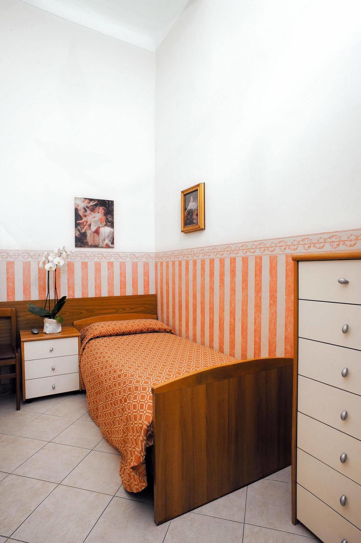 Hotel Cortese Санремо Экстерьер фото