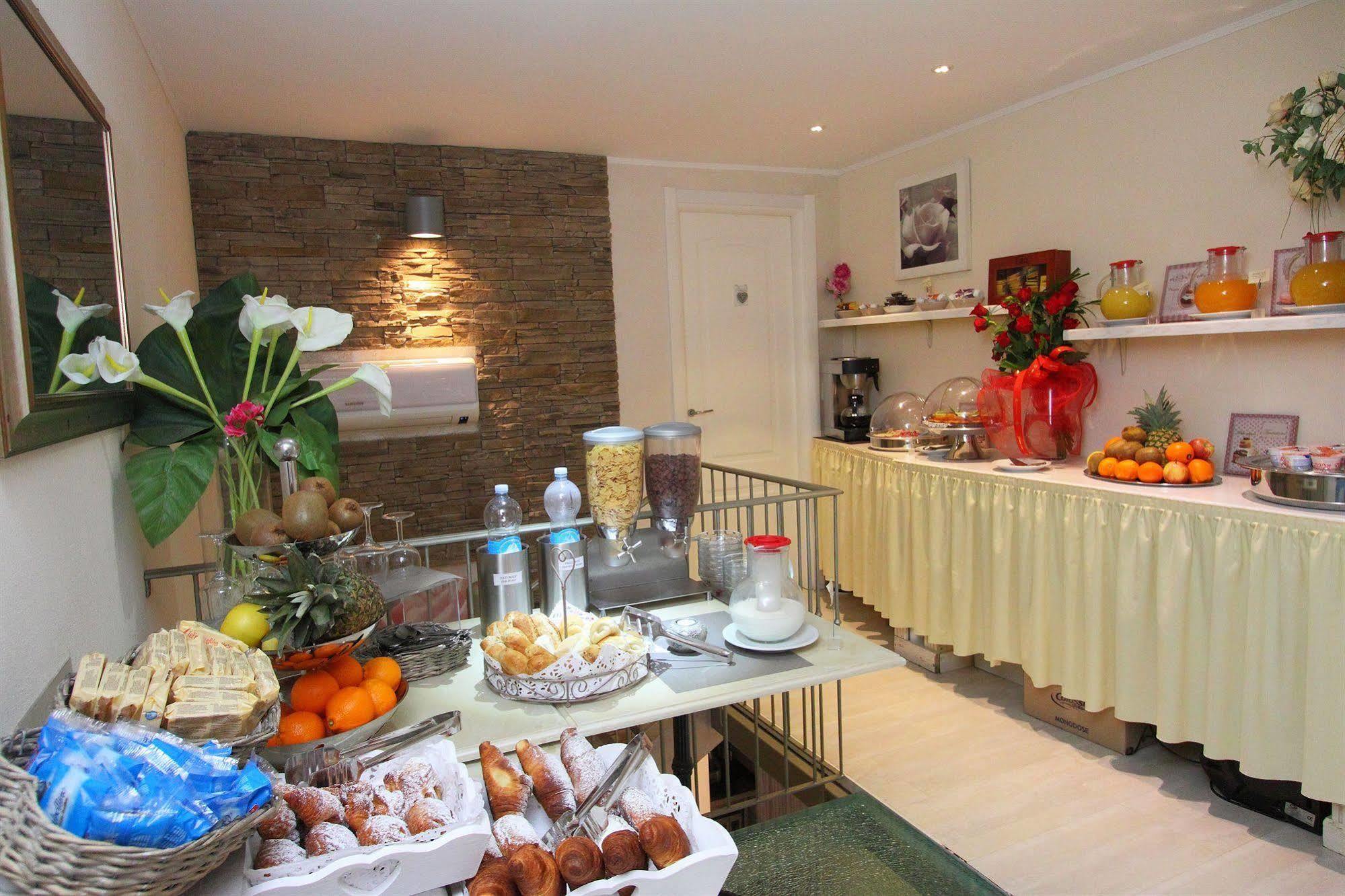 Hotel Cortese Санремо Экстерьер фото