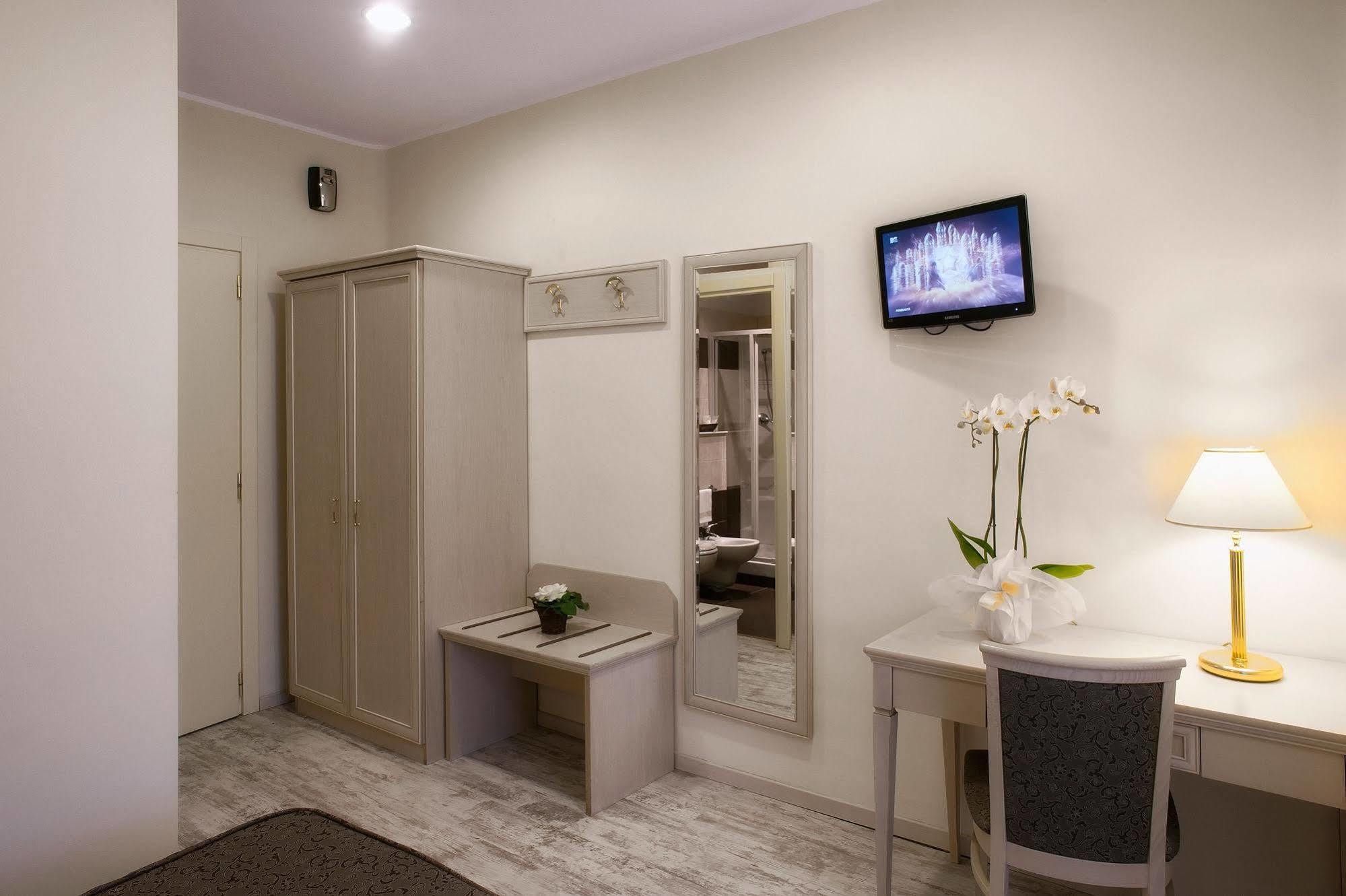 Hotel Cortese Санремо Экстерьер фото