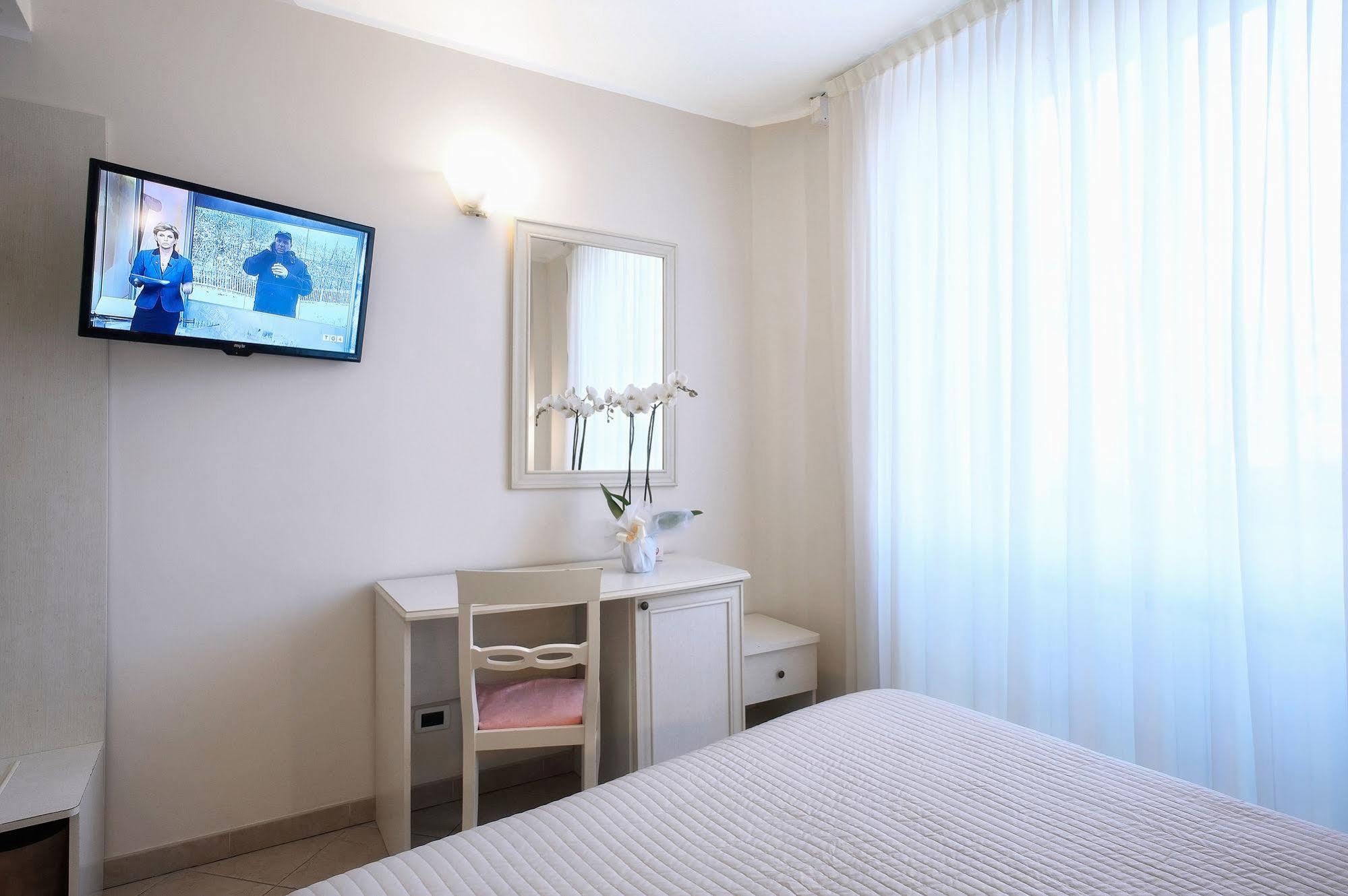 Hotel Cortese Санремо Экстерьер фото