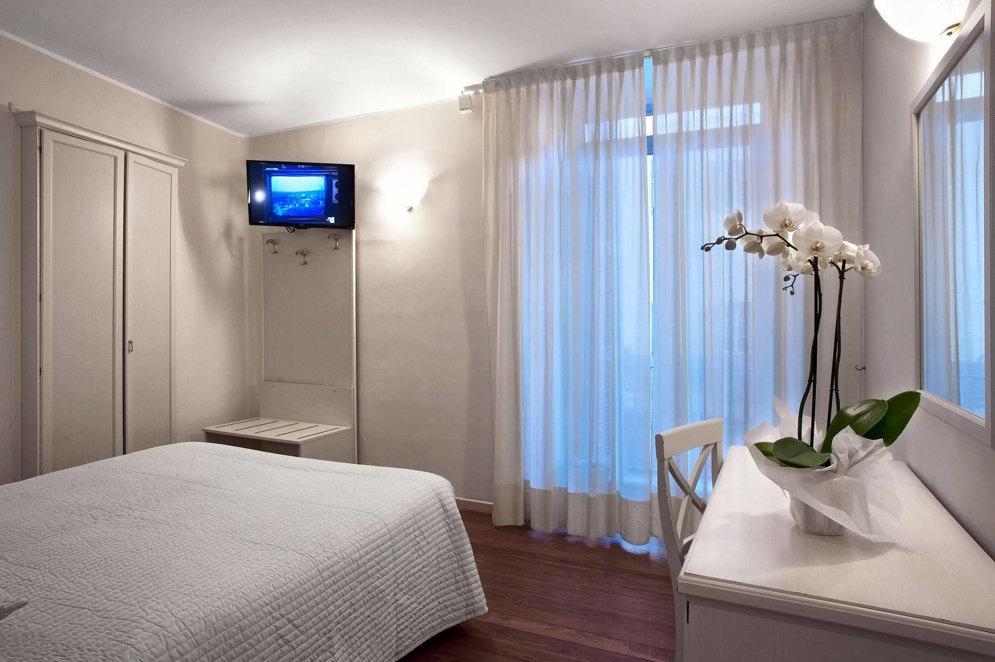 Hotel Cortese Санремо Экстерьер фото